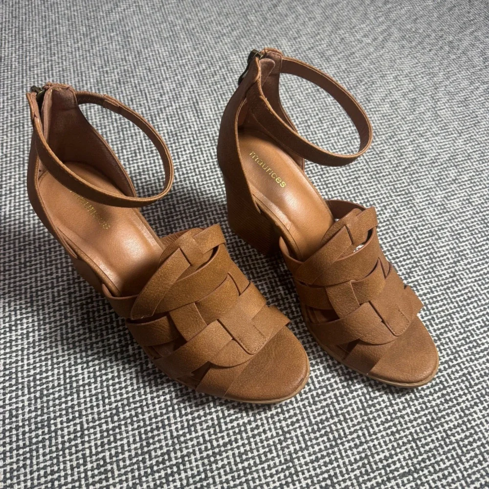 Maurices Womens Cognac Brown Woven Block Heel Sandals Back Zip Size 10M